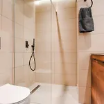 Naomi's - Designer Furnished In The Heart Of Sliema